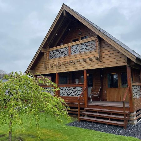 Luxury 3 Bedroom, 3 Bathroom Lodge With Hot Tub Ланбедър Екстериор снимка
