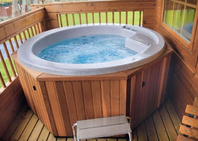 Luxury 3 Bedroom, 3 Bathroom Lodge With Hot Tub Ланбедър Екстериор снимка