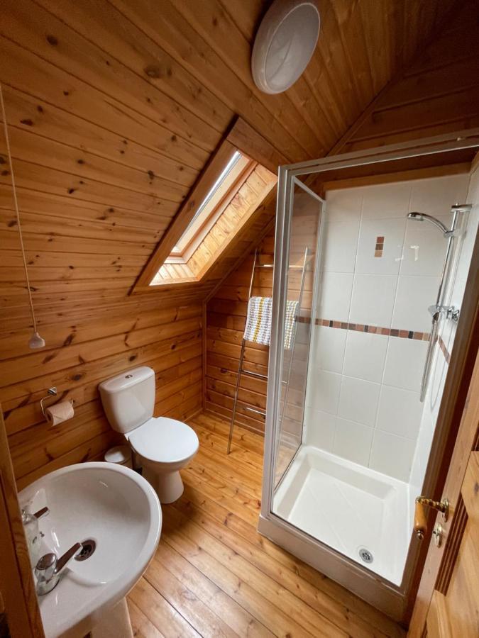 Luxury 3 Bedroom, 3 Bathroom Lodge With Hot Tub Ланбедър Екстериор снимка