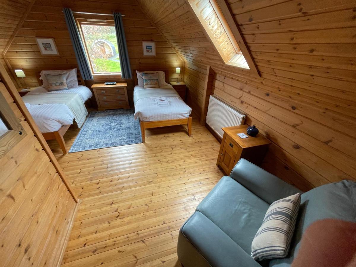 Luxury 3 Bedroom, 3 Bathroom Lodge With Hot Tub Ланбедър Екстериор снимка