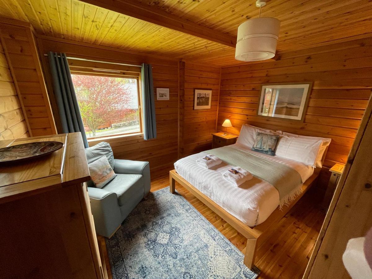 Luxury 3 Bedroom, 3 Bathroom Lodge With Hot Tub Ланбедър Екстериор снимка